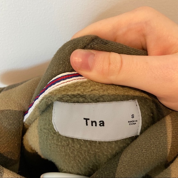 TNA Camo Hoodie - Picture 4 of 4